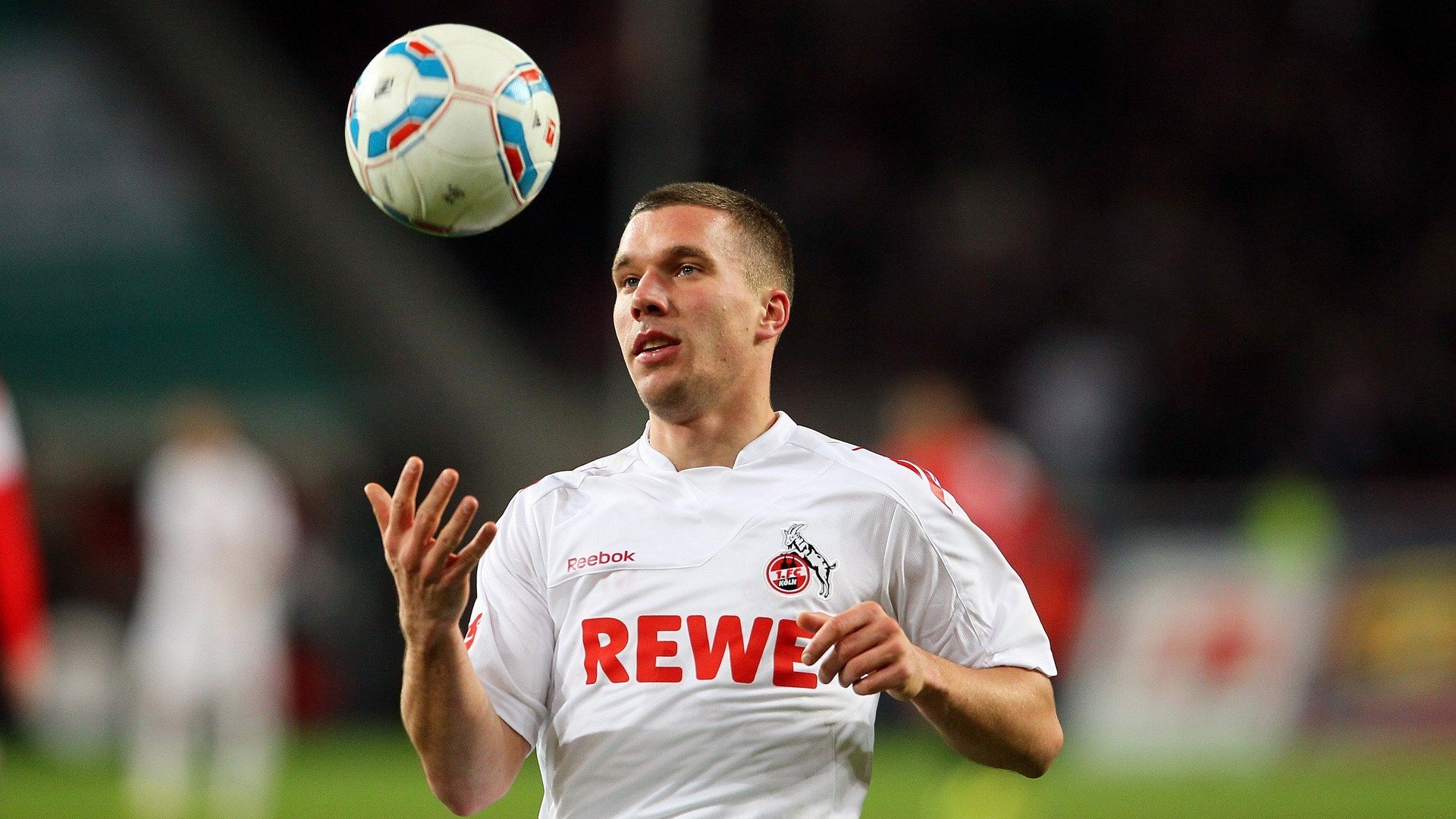 “城市年度十大运动瞬间”评选活动同期举办线下路跑